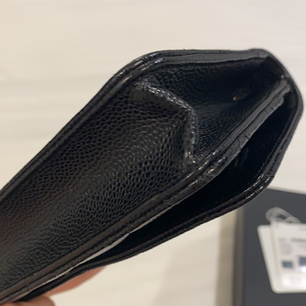 CHANEL WOC. PRICE IS FIRM - Picture 10 of 17